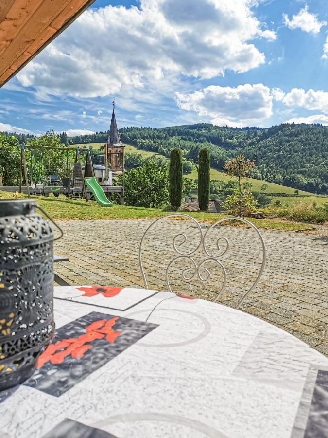 Domaine De La Rue De La Tour Bed & Breakfast Valsonne Екстериор снимка